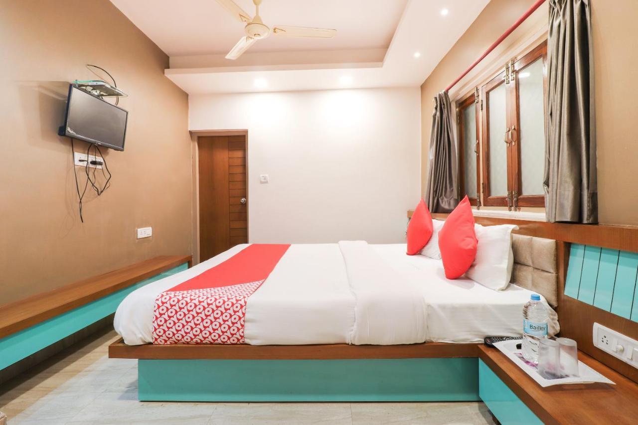 Oyo 26781 Hotel Raghupati Ayodhya 外观 照片