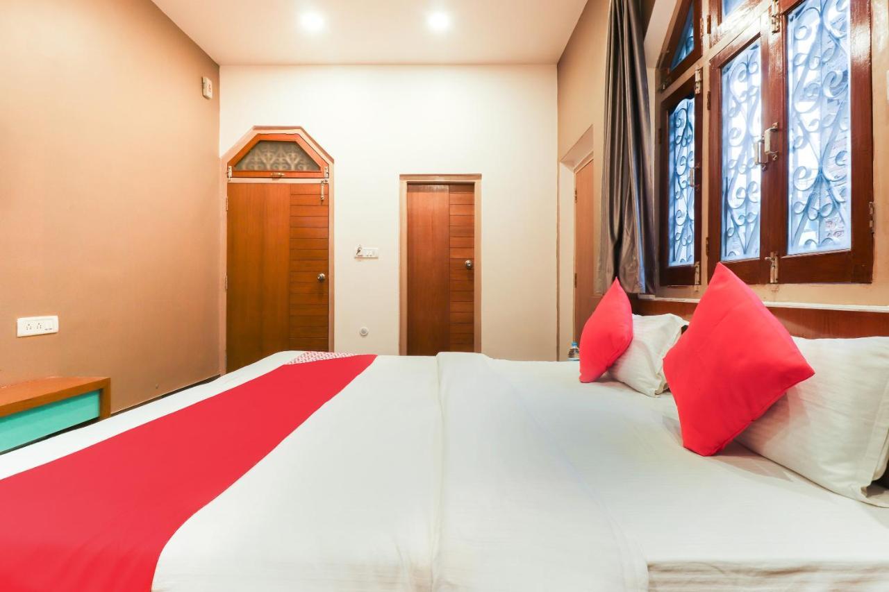 Oyo 26781 Hotel Raghupati Ayodhya 外观 照片