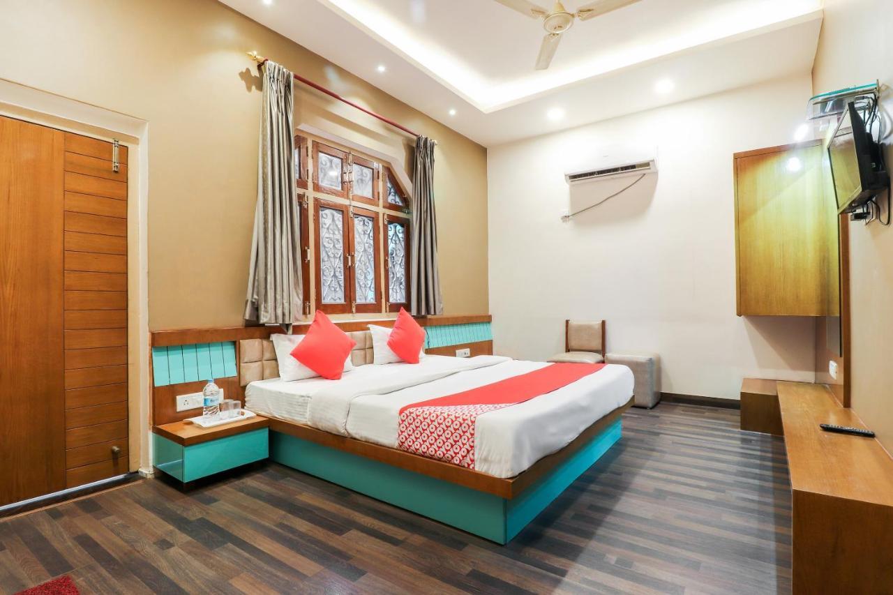 Oyo 26781 Hotel Raghupati Ayodhya 外观 照片